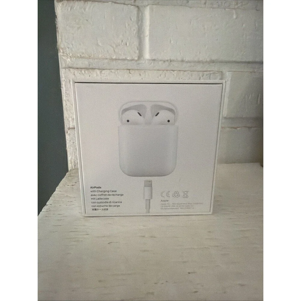Apple AirPods MV7N2AM/A 2nd Generation Wireless Earbuds White
